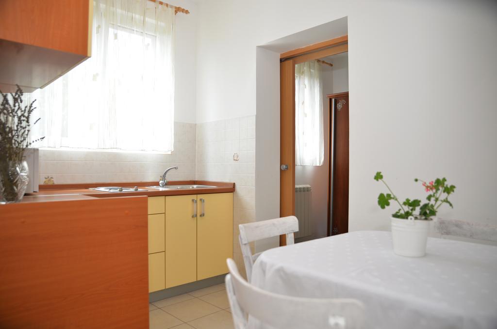 Apartments 5M Tisno Pokoj fotografie